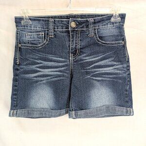 Truth Be Told Size 6 Classic Women Med Wash Thick Stitch Studded Pocket Shorts